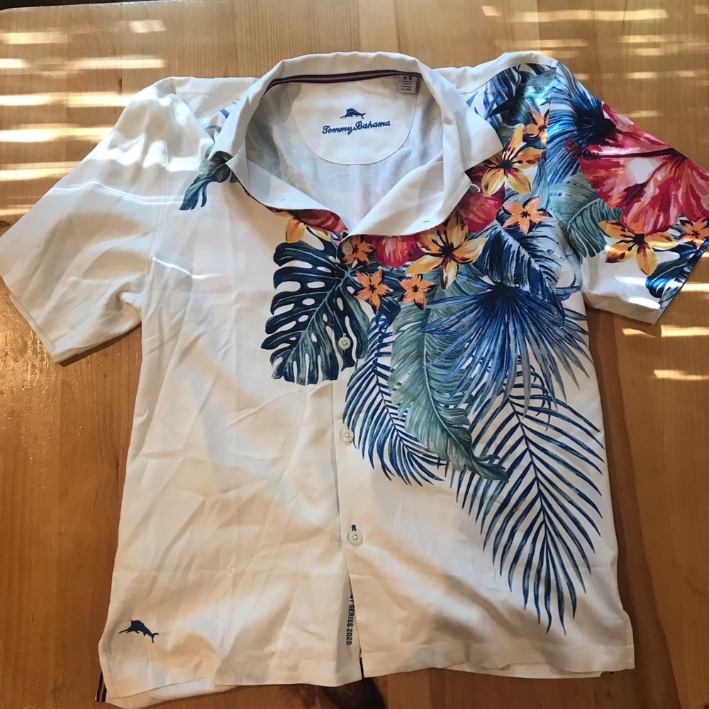 Like New Medium Men’s Tommy Bahama Shirt